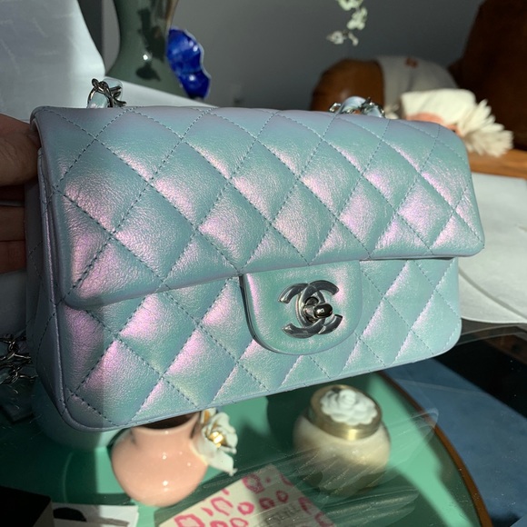 21K CHANEL Classic Mini Flap Bag Iridescent  Blue - Picture 9 of 10